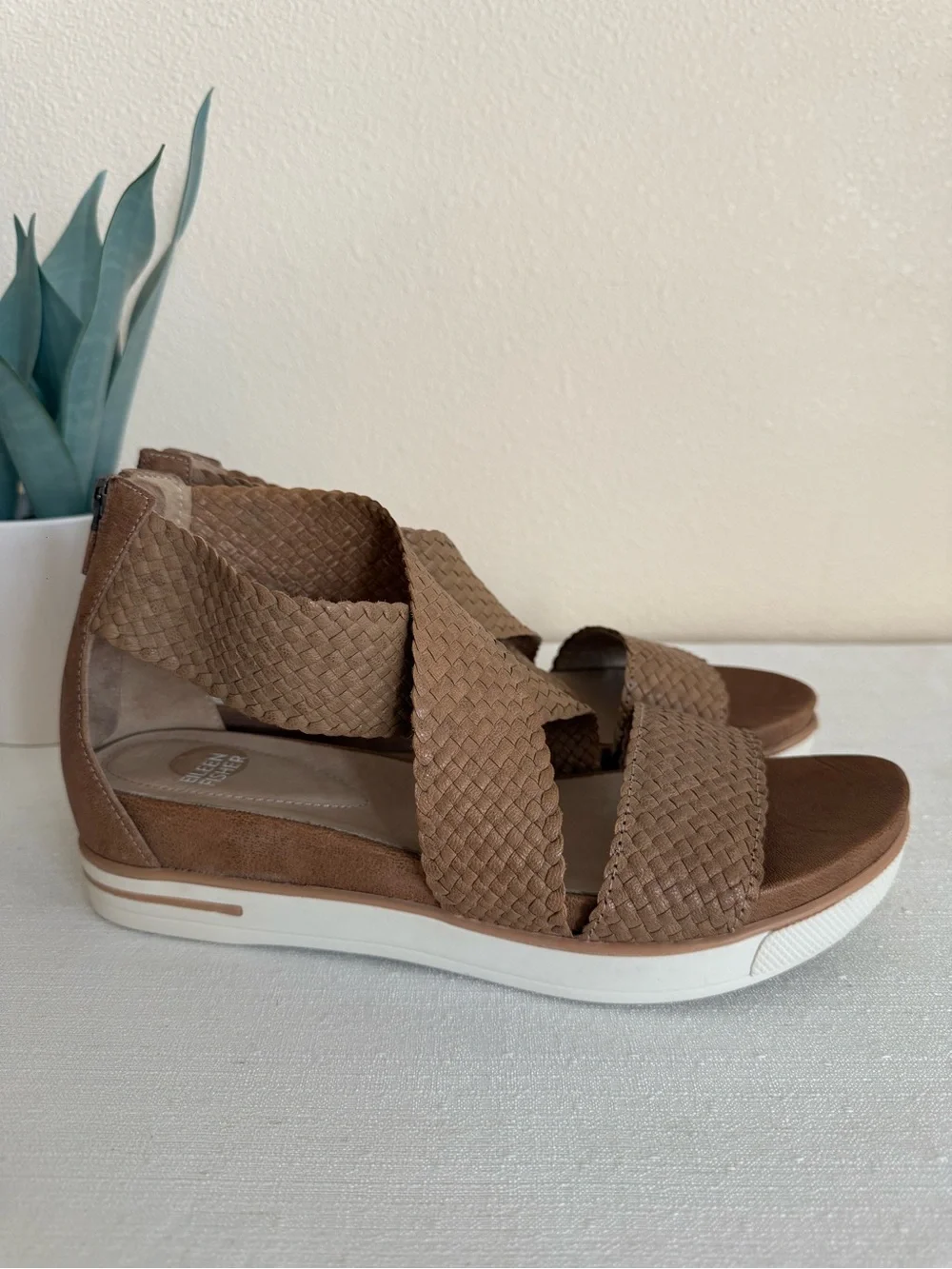 EILEEN FISHER Woven Brown Leather Platform Women’s Comfort Sandals